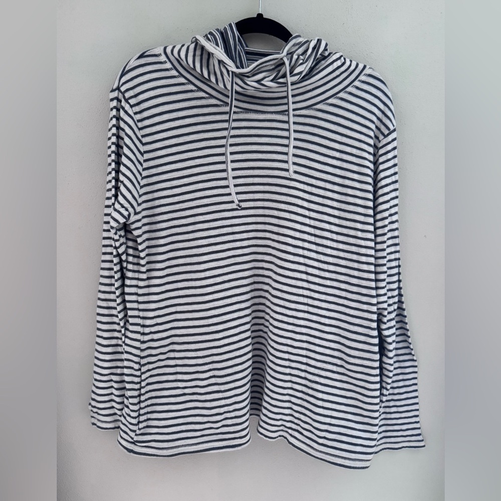 Toad & Co Size L Cowl Neck Long-Sleeved Top in white and blue - Picture 2 of 9